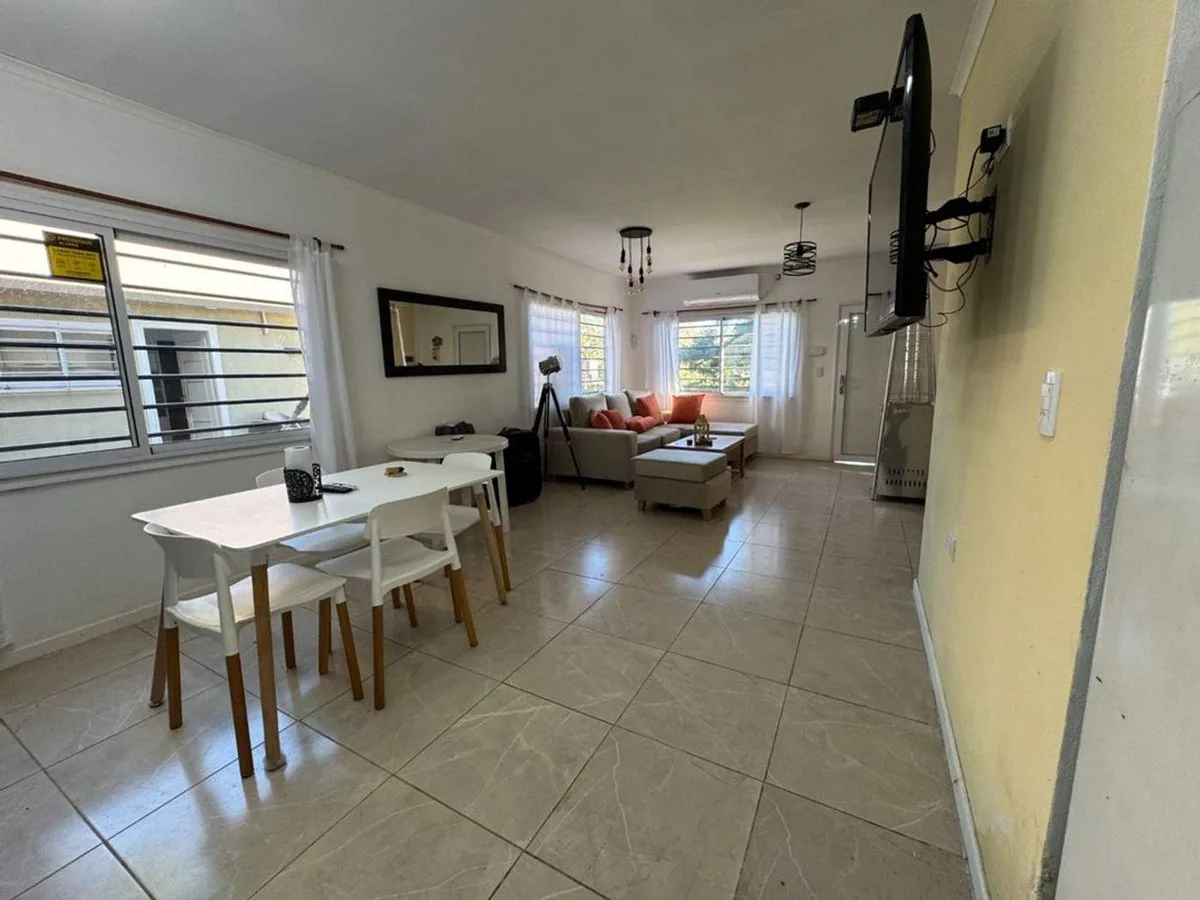 Venta complejo 3 casas con pileta Acantilados foto 4