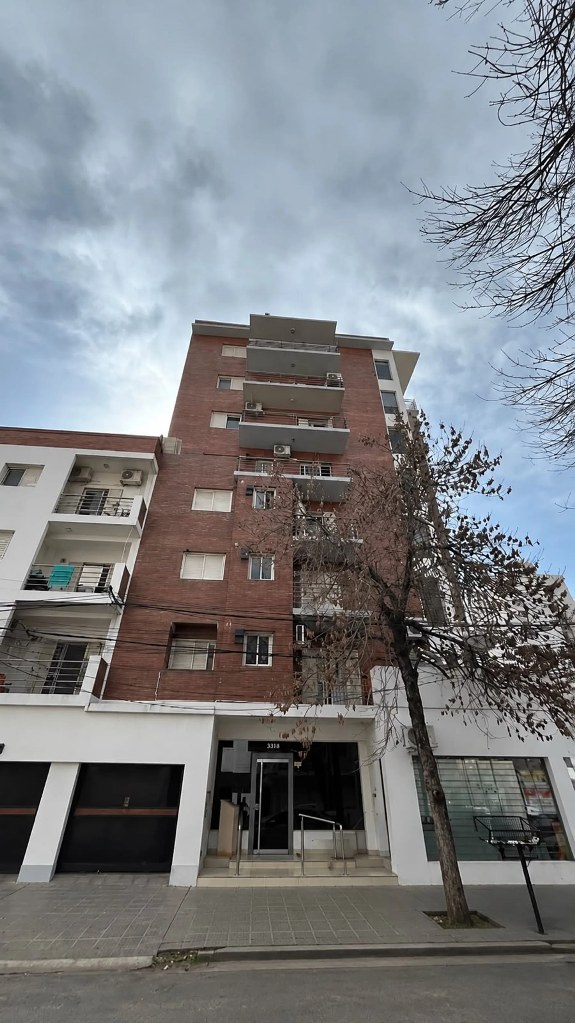 SE VENDE DEPARTAMENTO DE 2 DORMITORIOS Y COCHERA foto 2