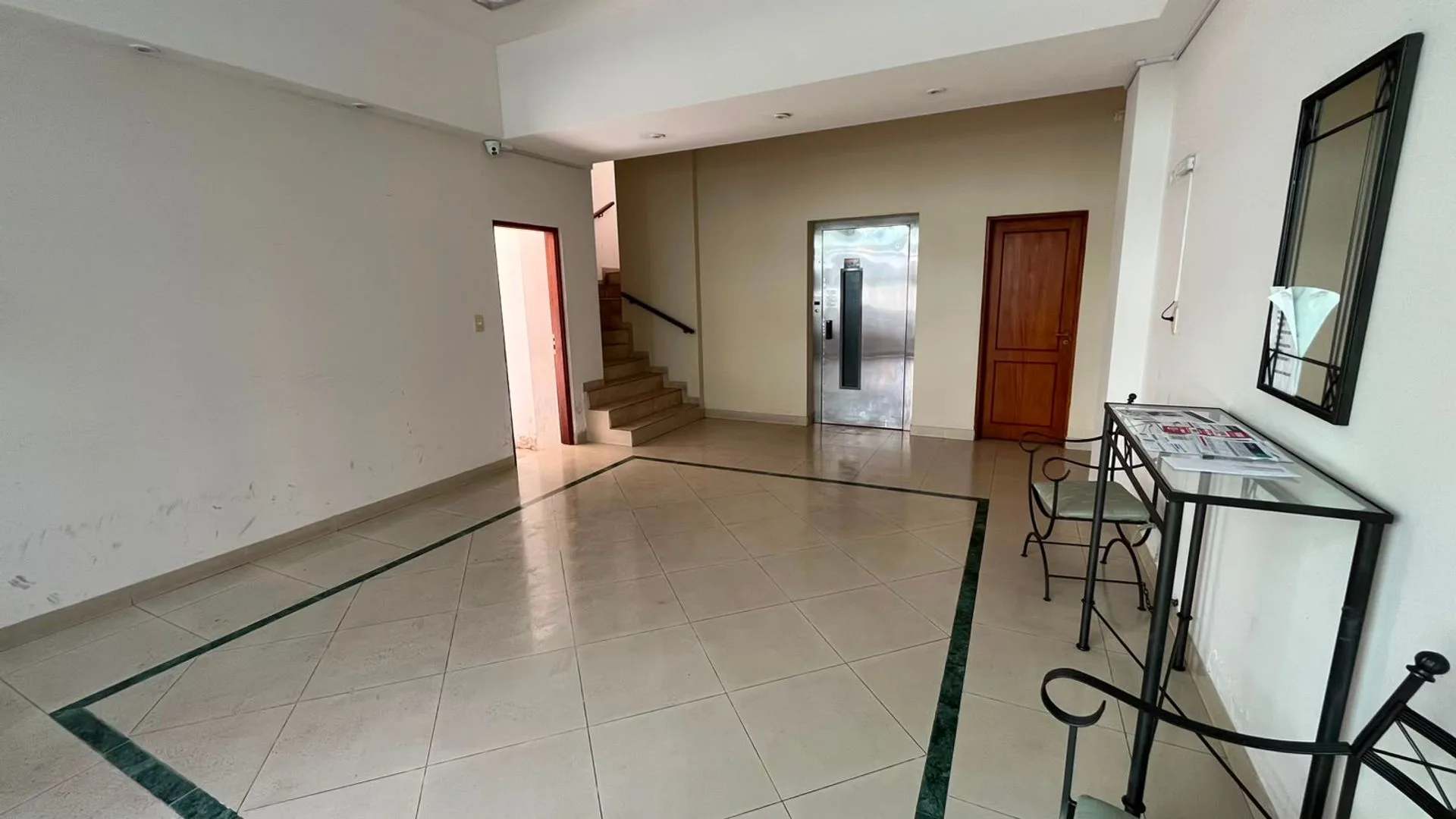 SE VENDE DEPARTAMENTO DE 2 DORMITORIOS Y COCHERA foto 4