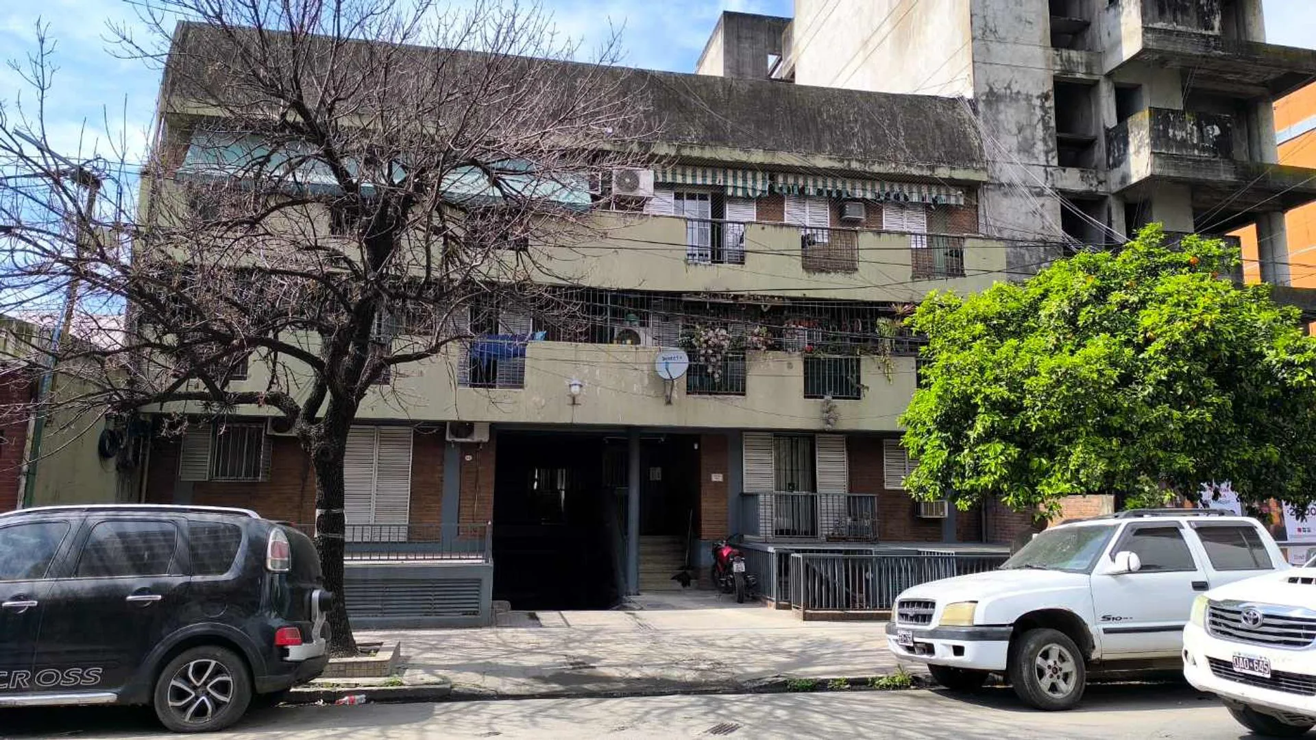 VENTA de Cochera + Depósito en Barrio Sur. foto 2