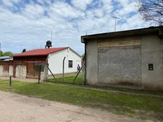 Local En Venta - La Reja, Moreno foto 1