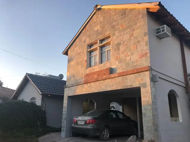 Casa en Venta en barrio Comahue Golf Club Neuquén