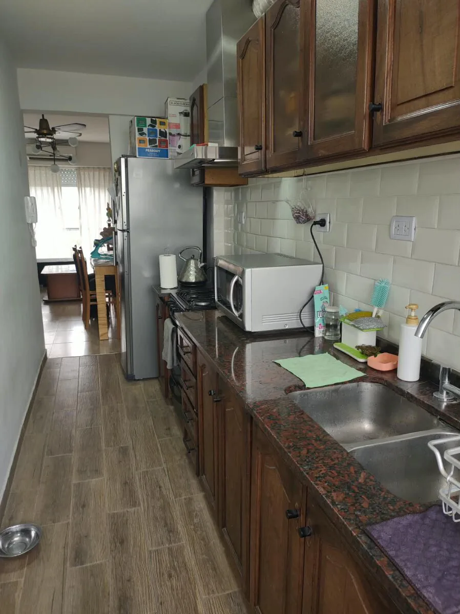 Departamento de 2 ambientes muy bien ubicado foto 4