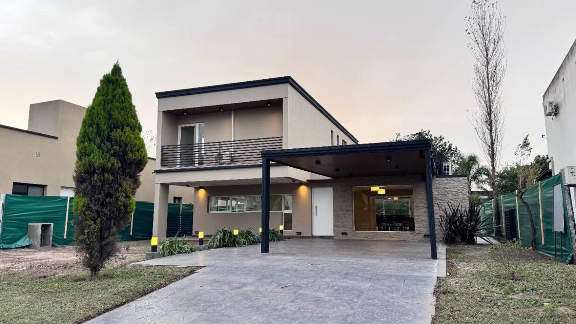 VENTA VILAGO 2 DORMITORIOS MAS DEP DE SERVICIO