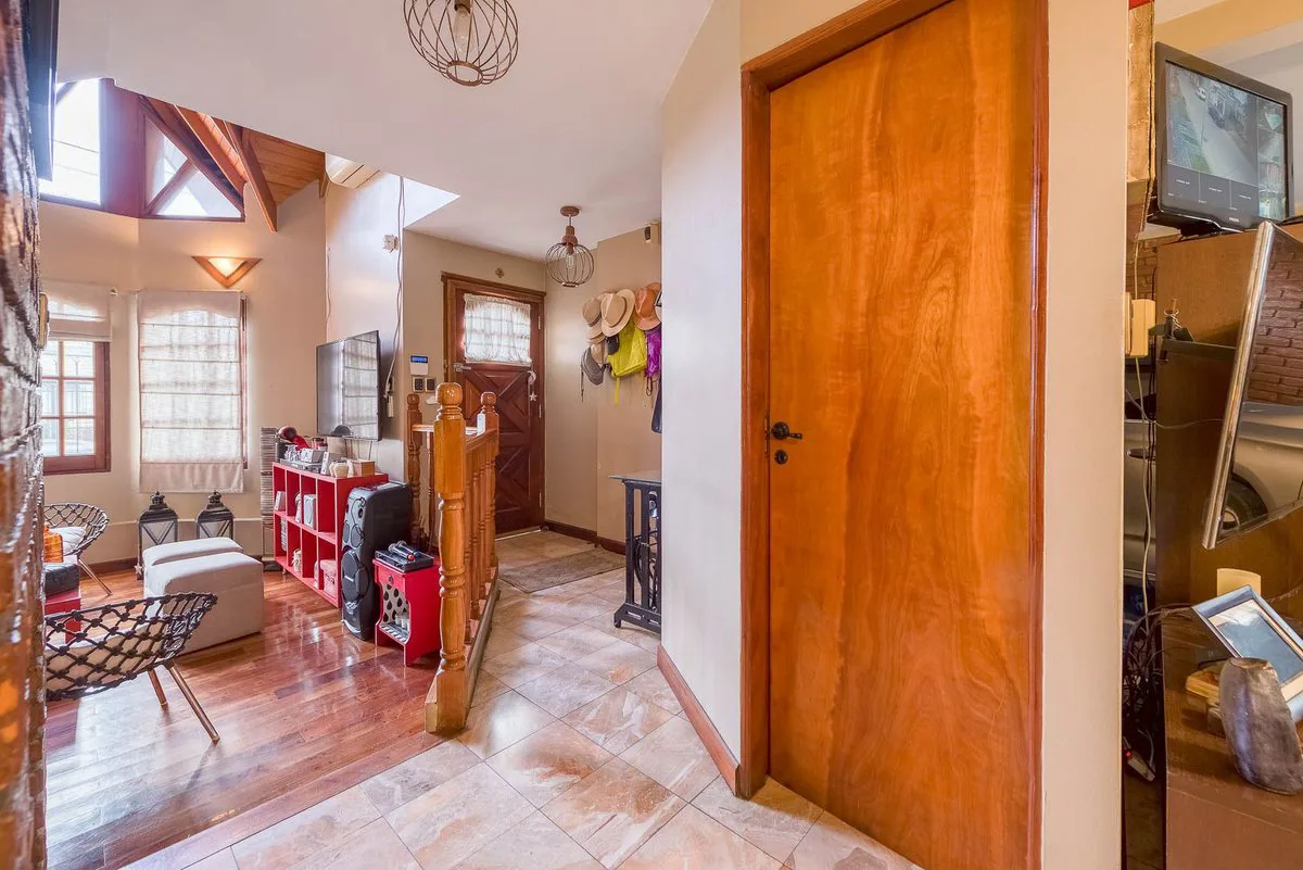 OPORTUNIDAD CASA C/ JARDIN QUINCHO BERNAL QUILMES foto 4
