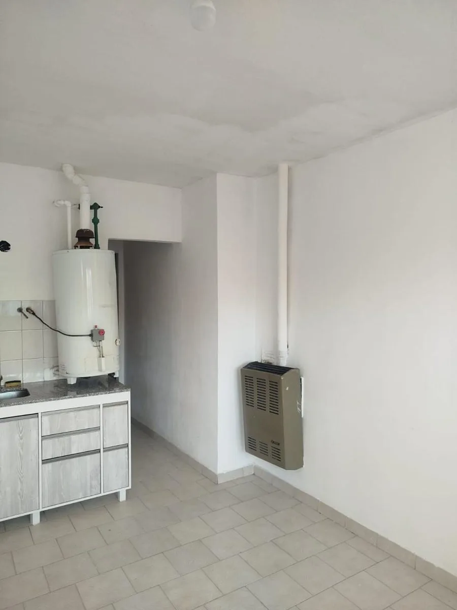 INMUEBLE MULTIFAMILIAR EN BLOQUE-CON 9 UNIDADES foto 4