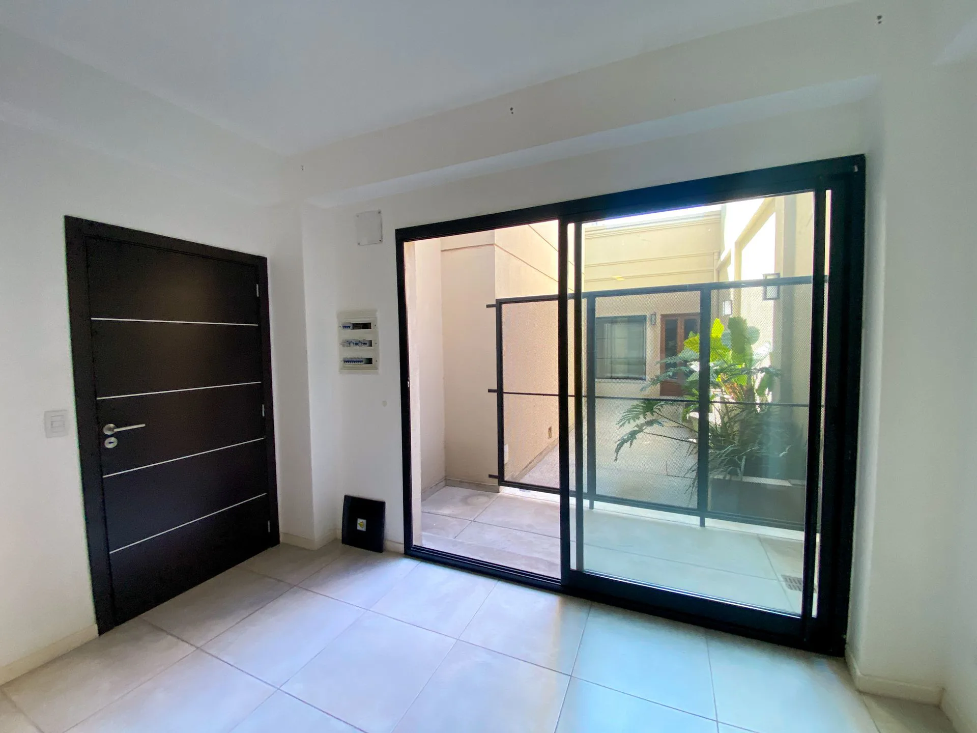 VENTA DEPARTAMENTO UN DORMITORIO CON PATIO CENTRO foto 3