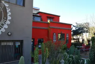 Comercio y Vivienda Familiar en Tanti foto 3