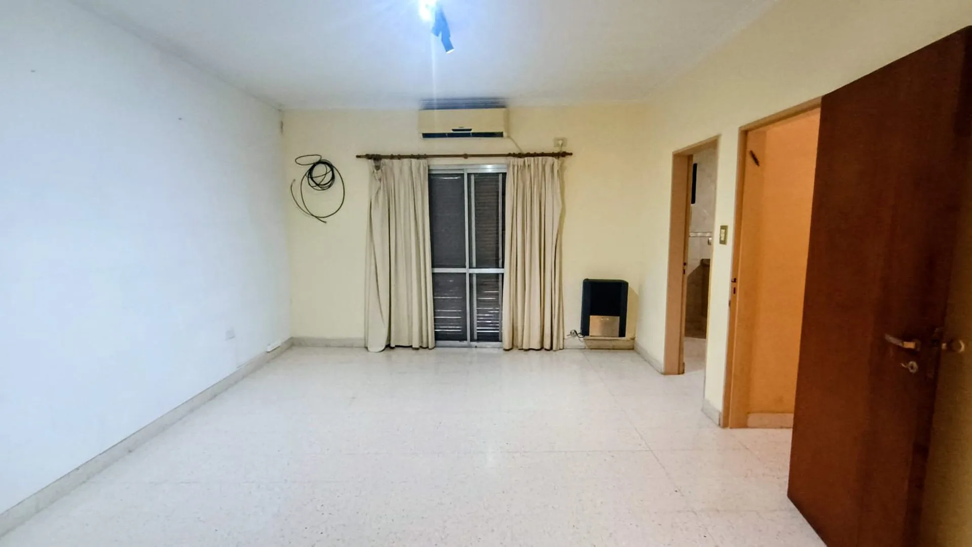 ALQUILER PH EN P. A. 3 DORMITORIOS BARRIO SUR foto 2