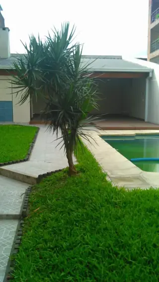 Casa 4 dormitorios venta, Barrio Bosque foto 5
