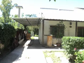 Hermosa Casa en Barrio Zapiola, con cercanía a Acceso Oeste foto 4