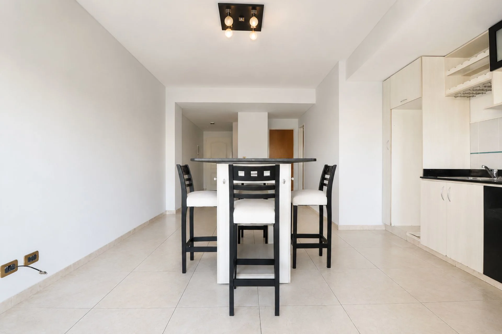 2 ambientes con Balcon Venta Ciudadela Oportunidad foto 3