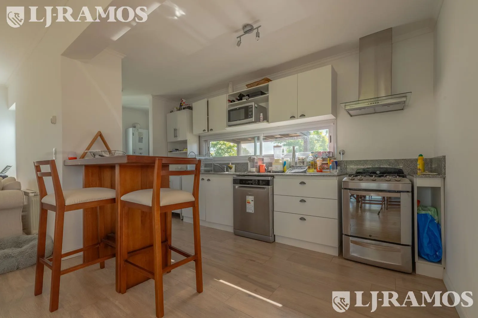 OPORTUNIDAD VENTA CASA San Sebastián A1 NO APTO CREDITO MB foto 3