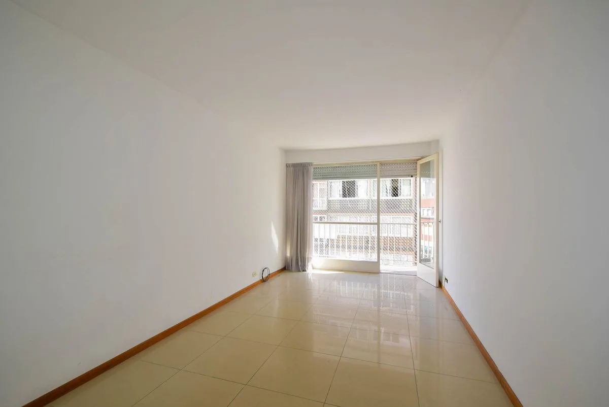 VENTA DEPARTAMENTO 2 AMB. FRENTE BALCON RECICLADO foto 4
