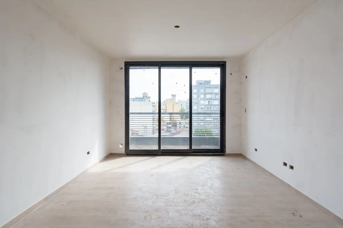 VENTA DEPARTAMENTO DOS AMBIENTES COCHERA MORON foto 3