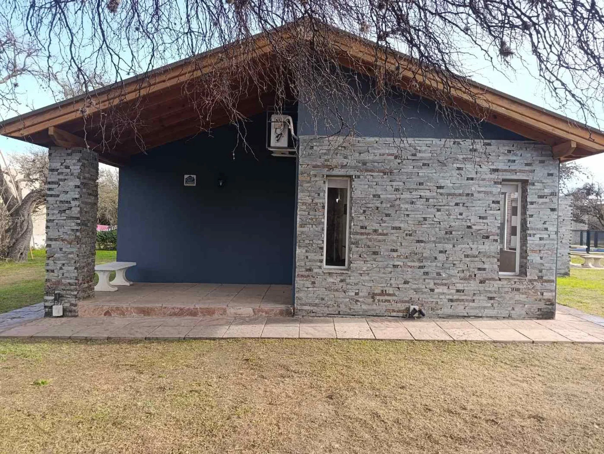 Se vende complejo de cabañas Danek foto 2