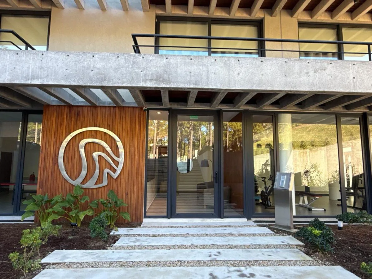 VENTA DEPARTAMENTO 3 AMBIENTES CON JARDÍN PINAMAR foto 2