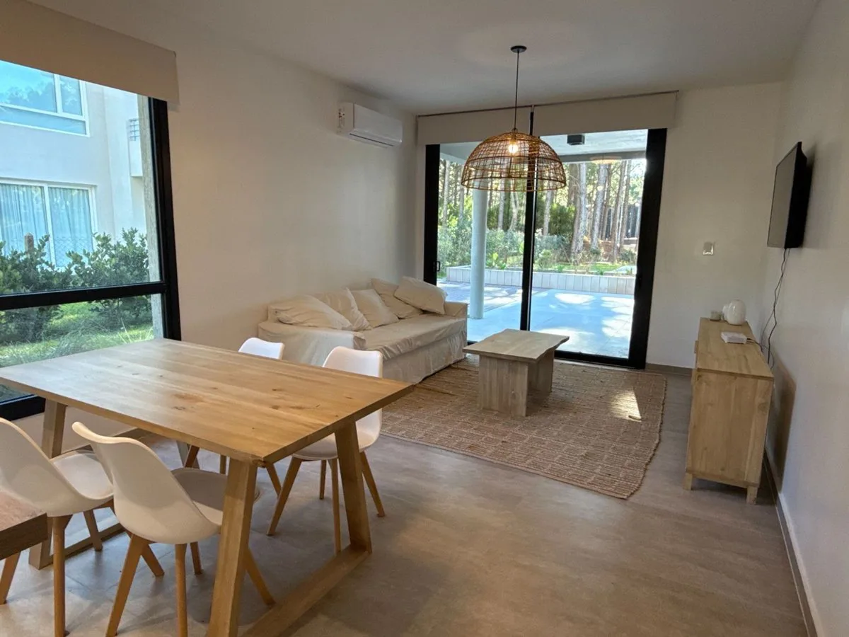 VENTA DEPARTAMENTO 3 AMBIENTES CON JARDÍN PINAMAR foto 3