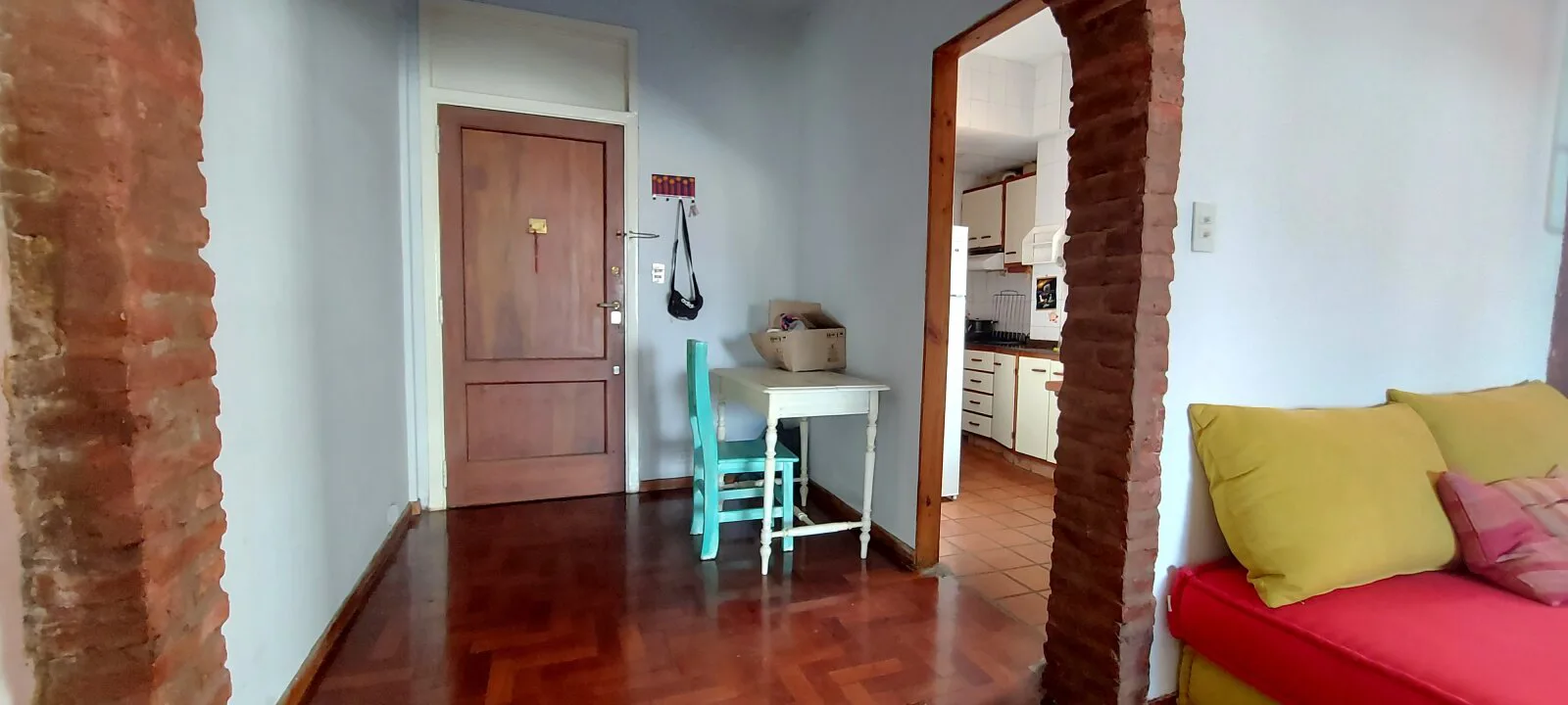 92 m2 TOTALES -- con una terraza/patio increíble ahora un 2 amb. (antes 3 amb) foto 3
