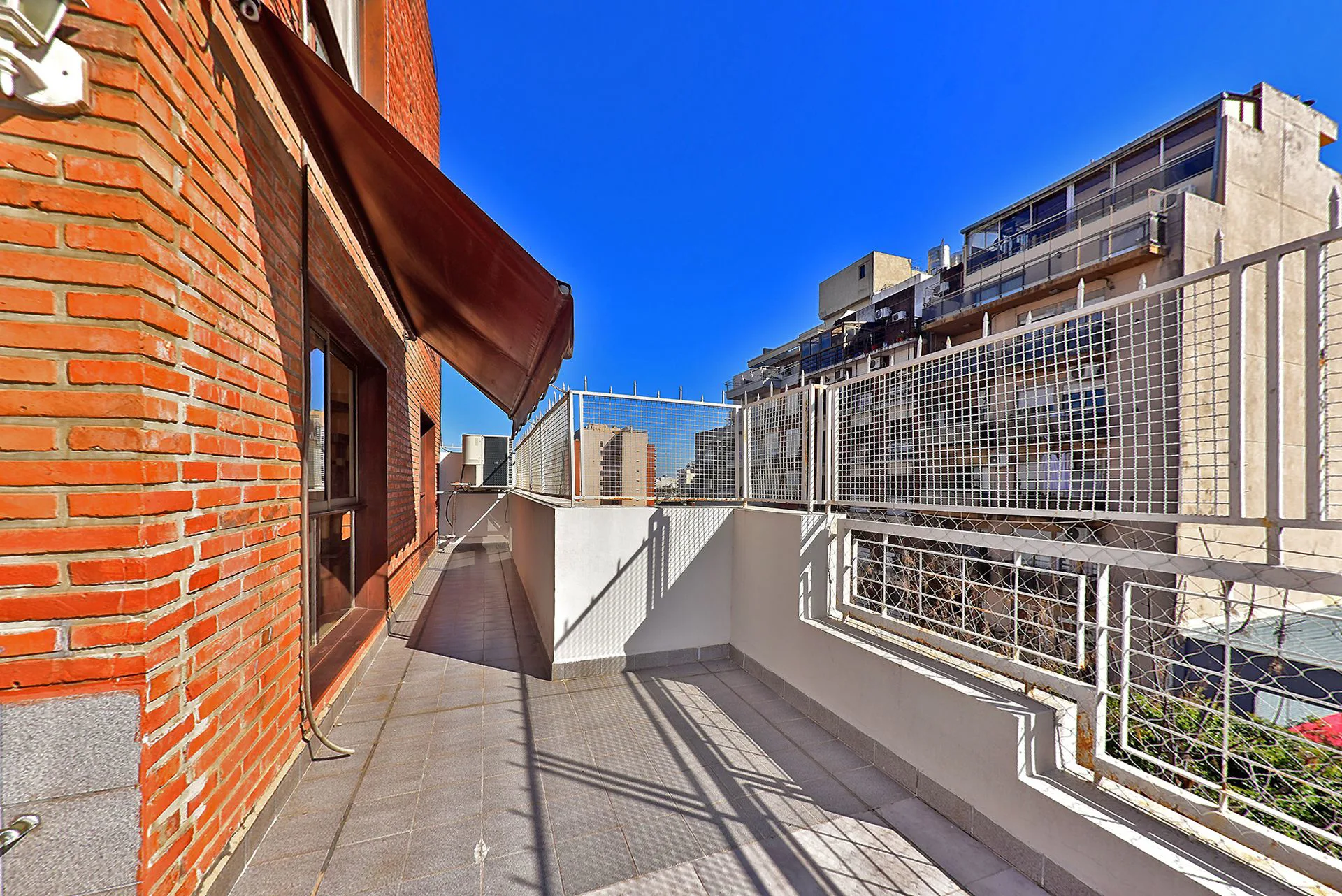 VENTA DEPTO. 4 AMB PUEYRREDON TERRAZA COCH APTO C foto 5