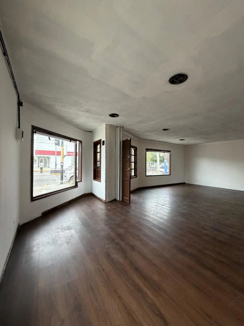 ALQUILER – LOCAL – CENTRO foto 3