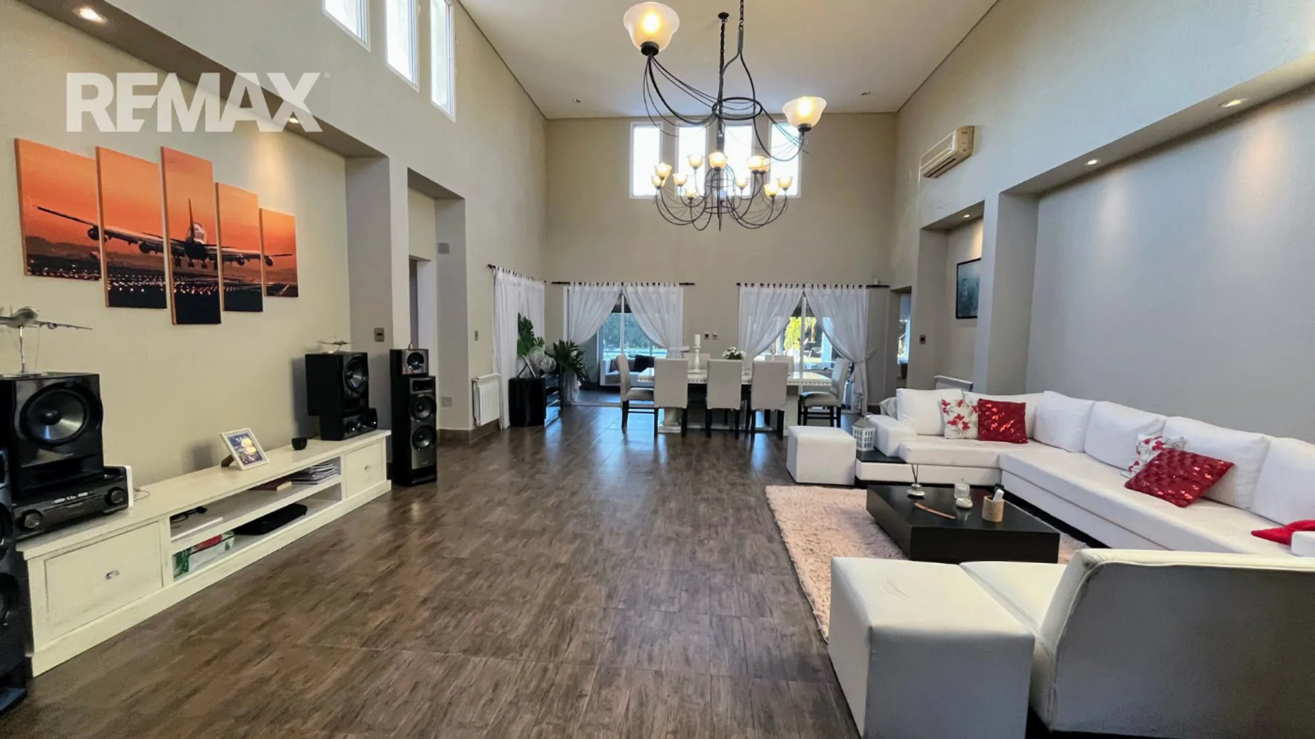 Venta casa 5 Ambientes  Barrio Los Puentes-Lujan foto 4