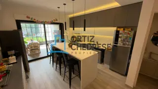 Capitan J. de Bermudez 1800 - Triplex de 6 Ambientes con jardín - Olivos foto 4