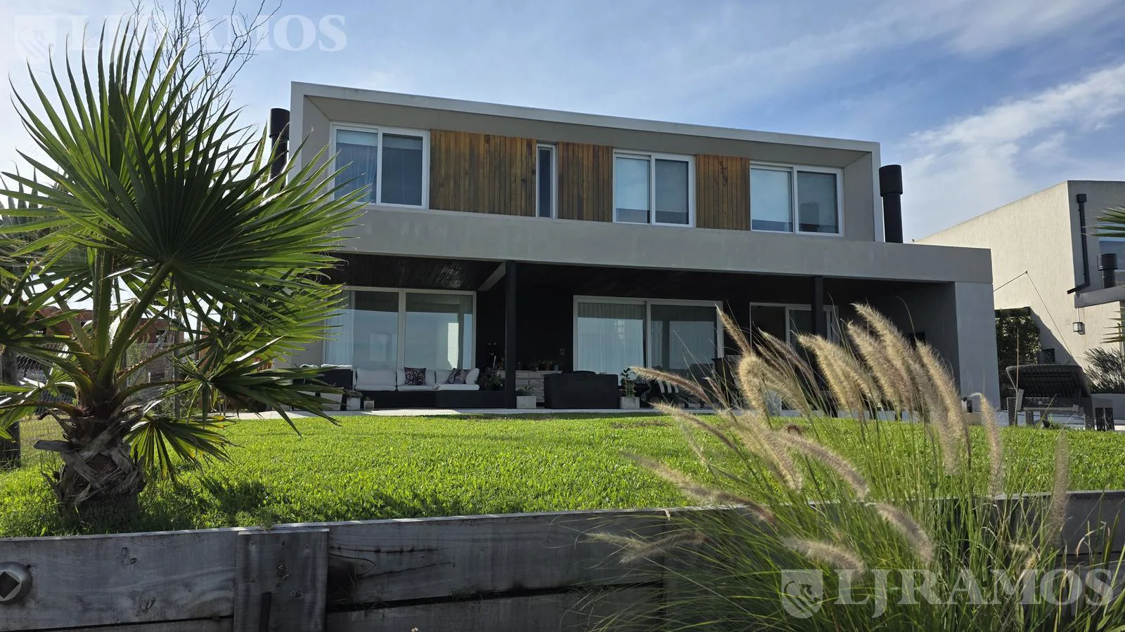 CASA EN VENTA A LAGUNA EN VILLANUEVA. 100% EQUIPADA. foto 3