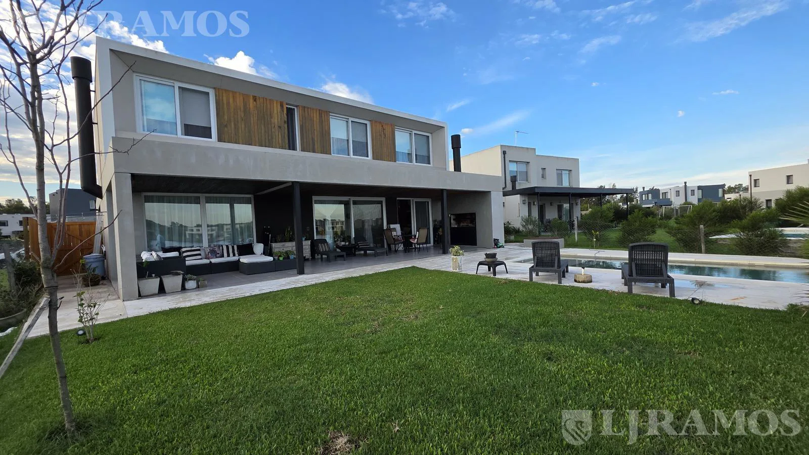 CASA EN VENTA A LAGUNA EN VILLANUEVA. 100% EQUIPADA. foto 4