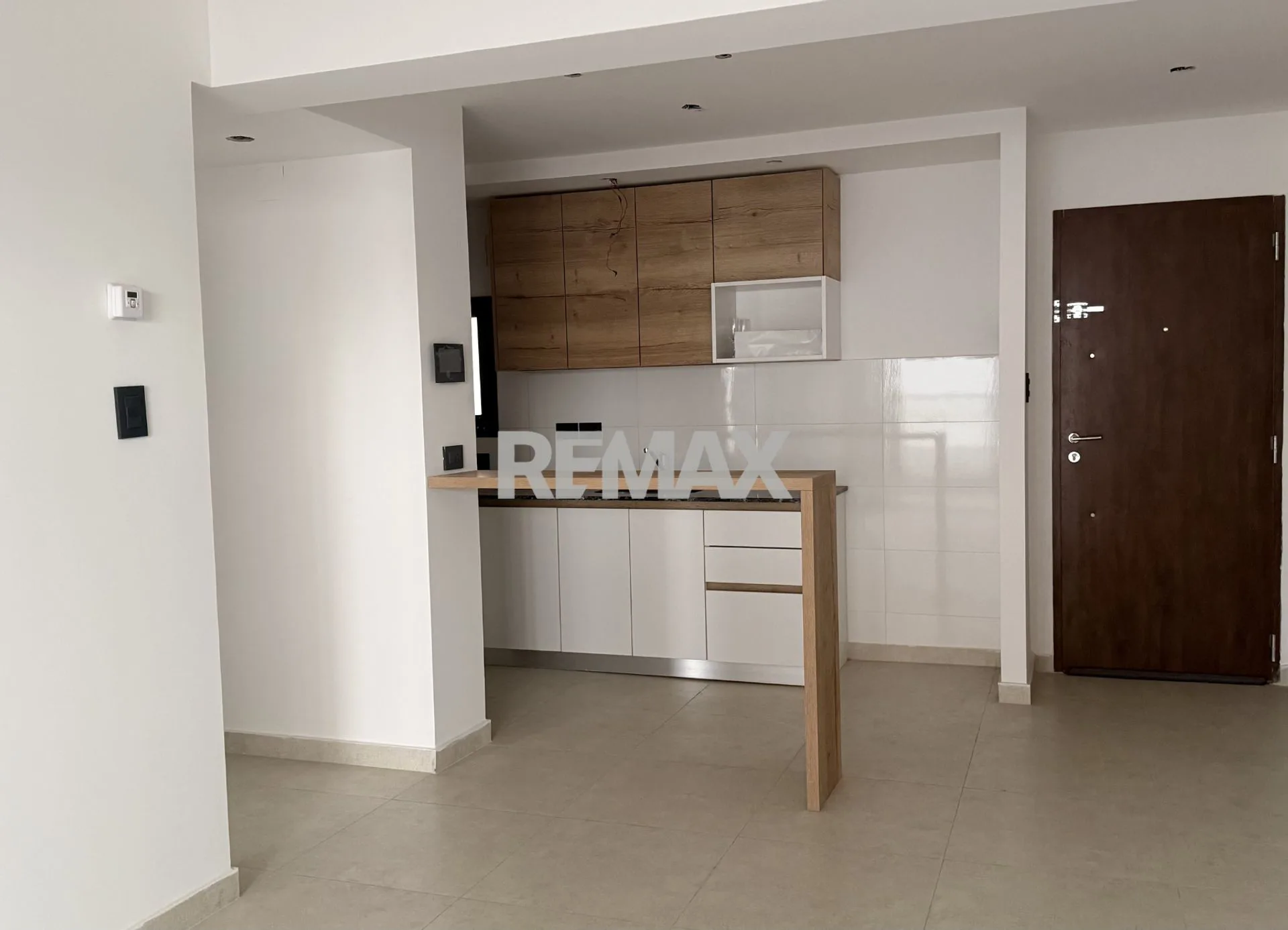 VENTA DEPARTAMENTO 1 DORMI C/COCHERA CIPOLLETTI foto 5