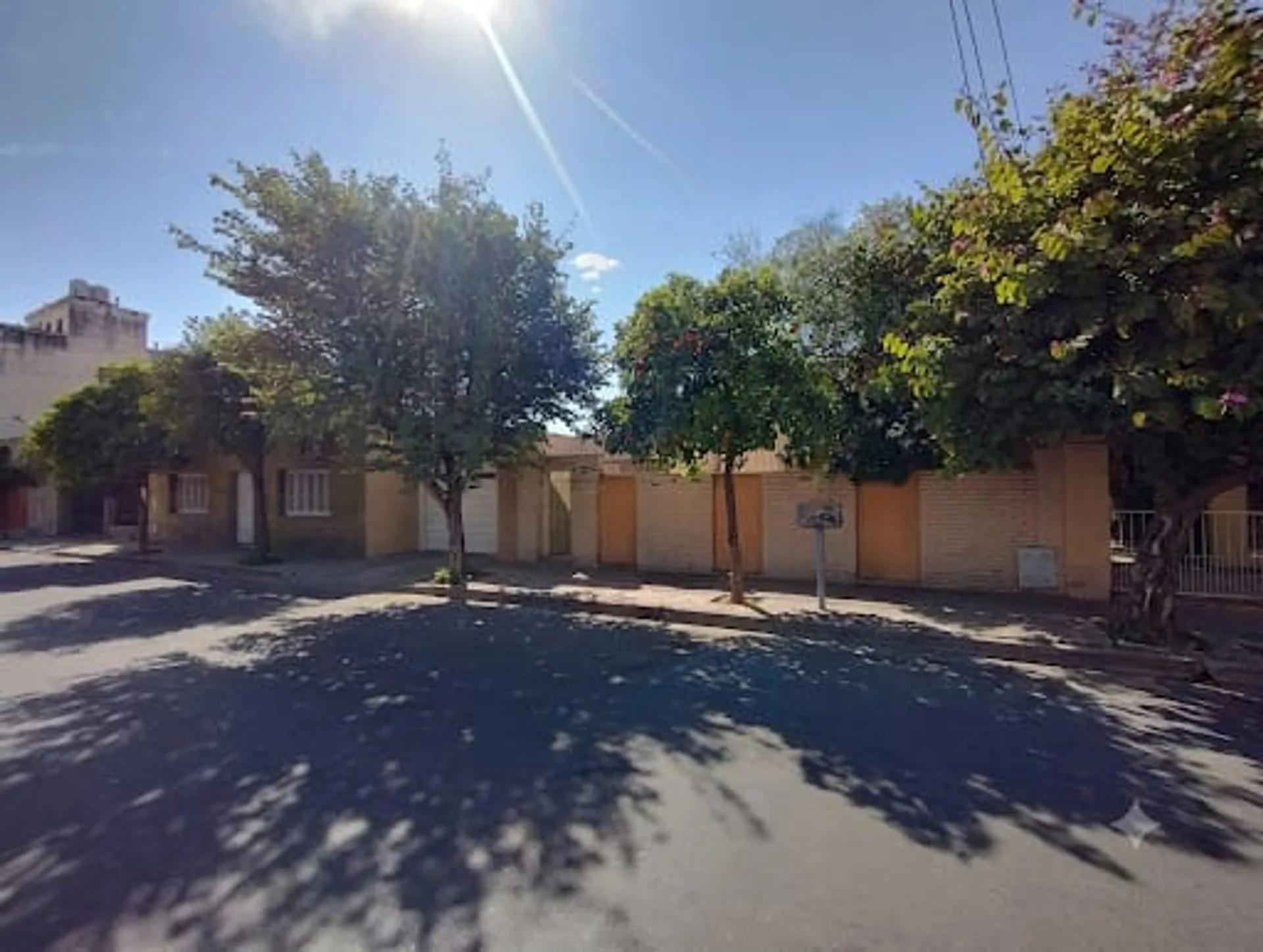 SE VENDE CASA CÉNTRICA, CASEROS N° 340, CATAMARCA foto 2