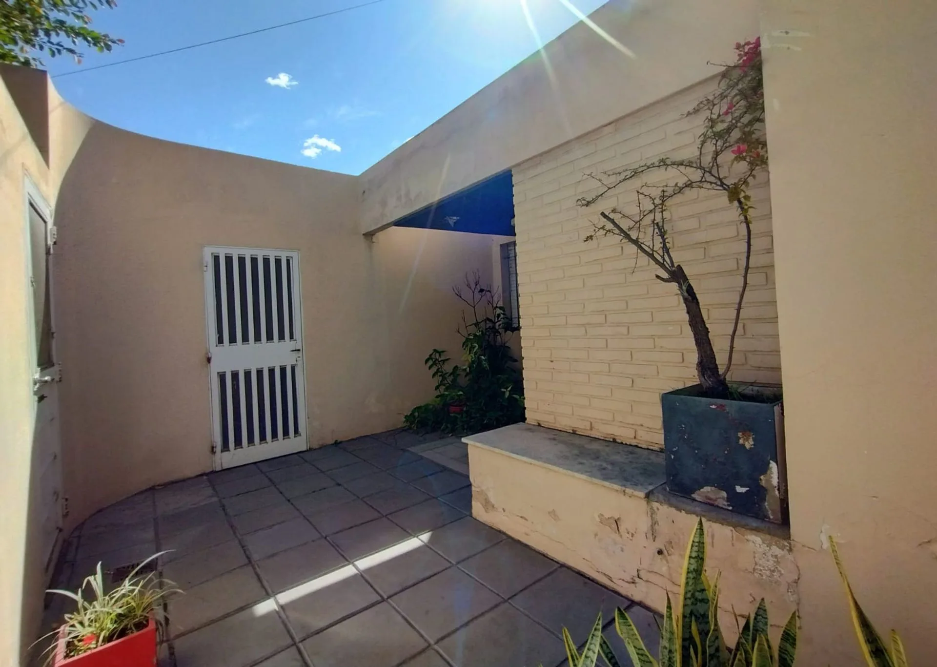 SE VENDE CASA CÉNTRICA, CASEROS N° 340, CATAMARCA foto 5