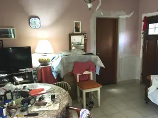 Casa a refaccionar o para poner en valor ubicada en la mejor zona mixta residencial comercial de Victoria foto 2