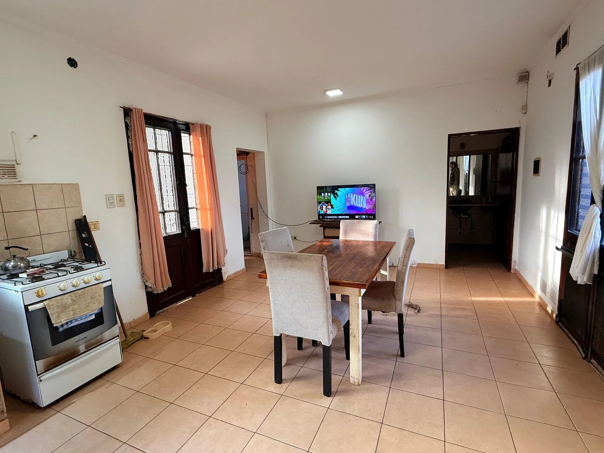 SE VENDE CASA 1 DORMITORIO CON TODOS LOS SERVICIOS foto 5