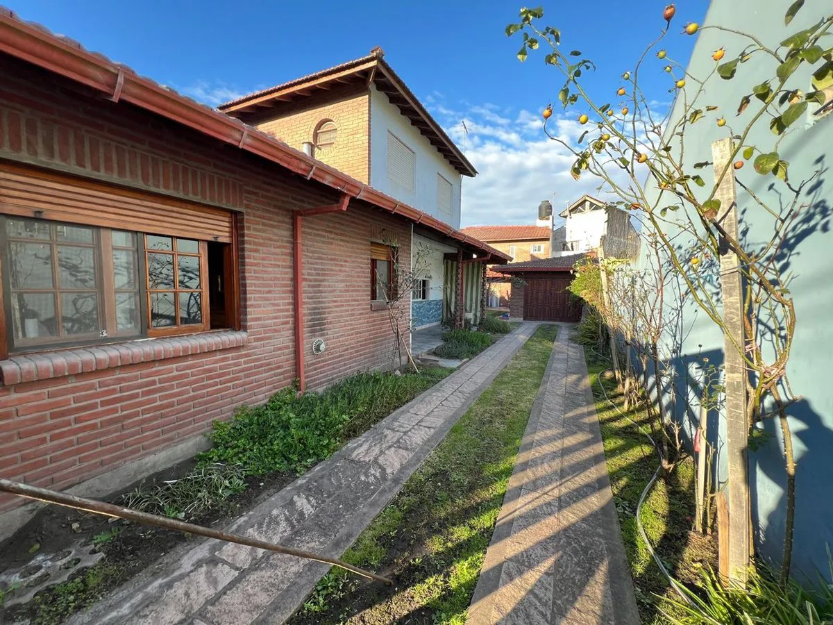 VENTA 2 CASAS EN BLOCK 2 CUADRAS D/ MAR SANTACLARA foto 2