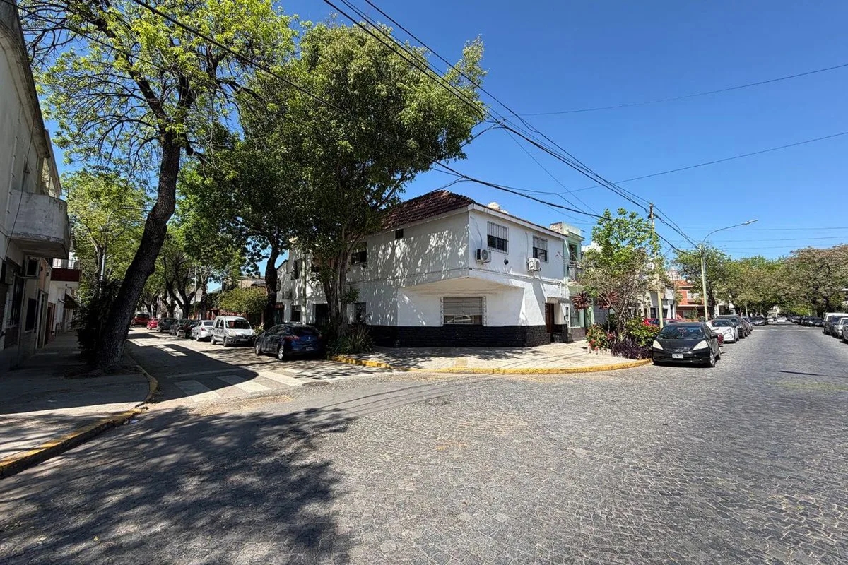 Venta Casa 6 Amb c/ Coch-Terraza-Quincho Floresta