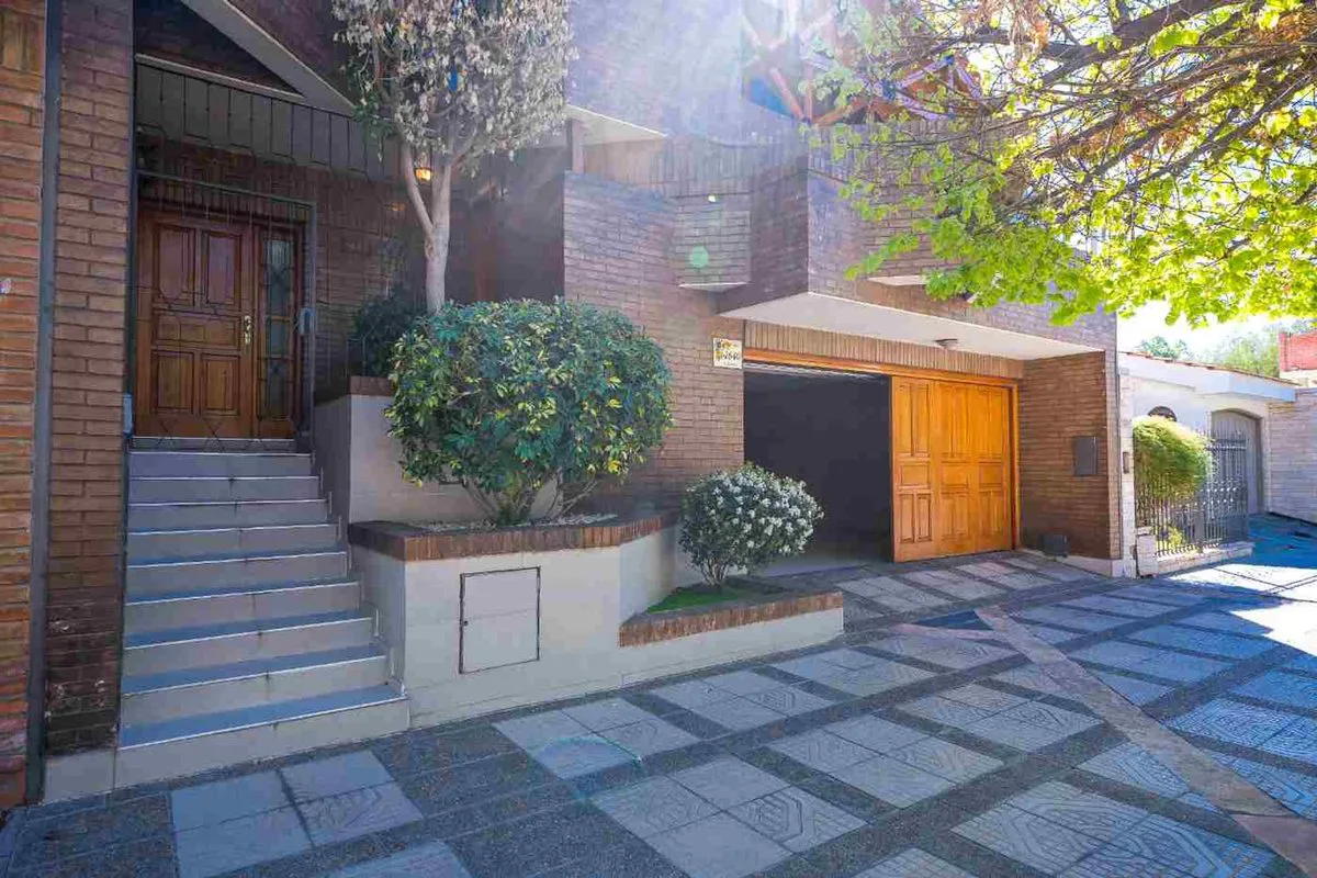 SE VENDE CASA EN DORREGO APTA CREDITO HIPOTECARIO foto 2