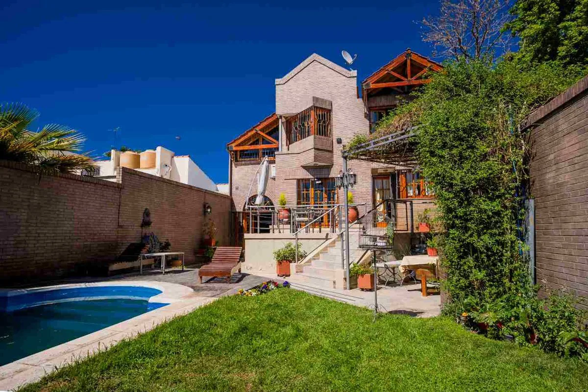 SE VENDE CASA EN DORREGO APTA CREDITO HIPOTECARIO foto 3