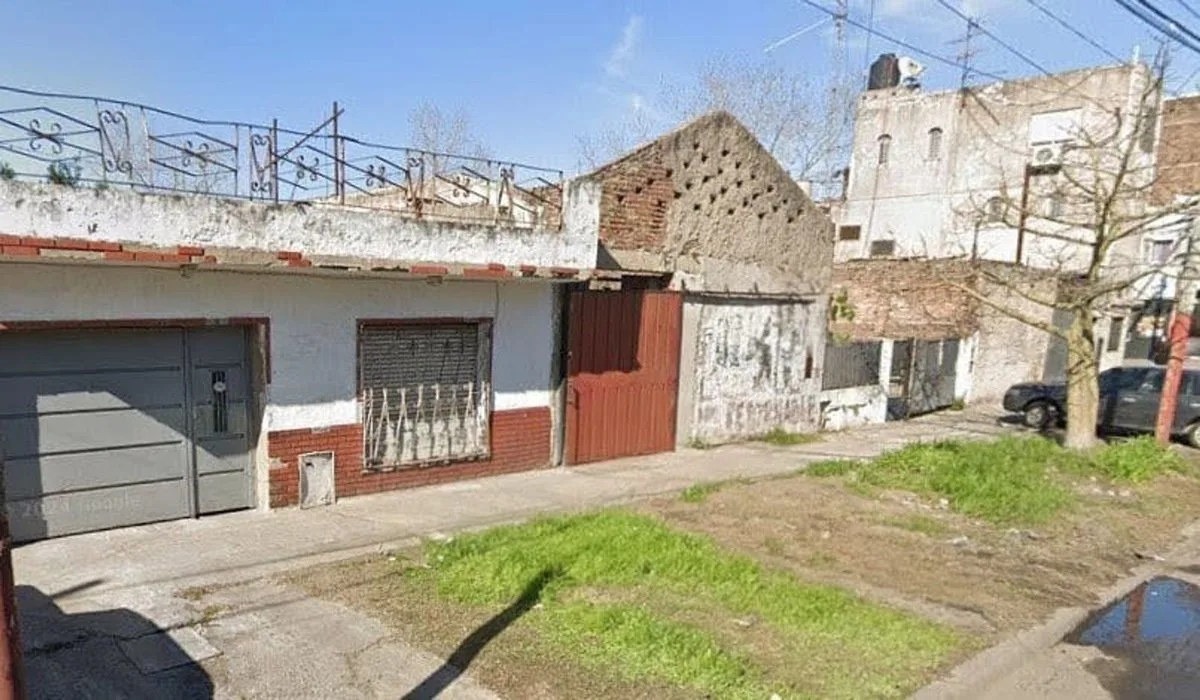 VENTA LOTE 225M2 - LANÚS OESTE foto 2