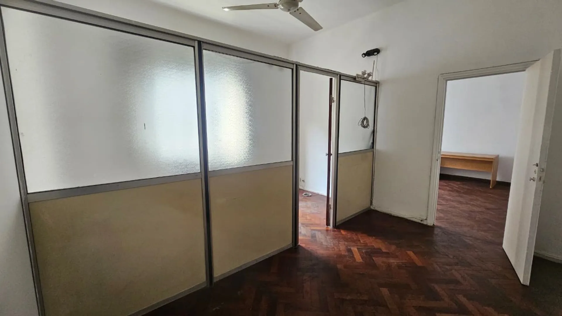 VENTA DE OFICINAS AL FRENTE SAN NICOLAS foto 2
