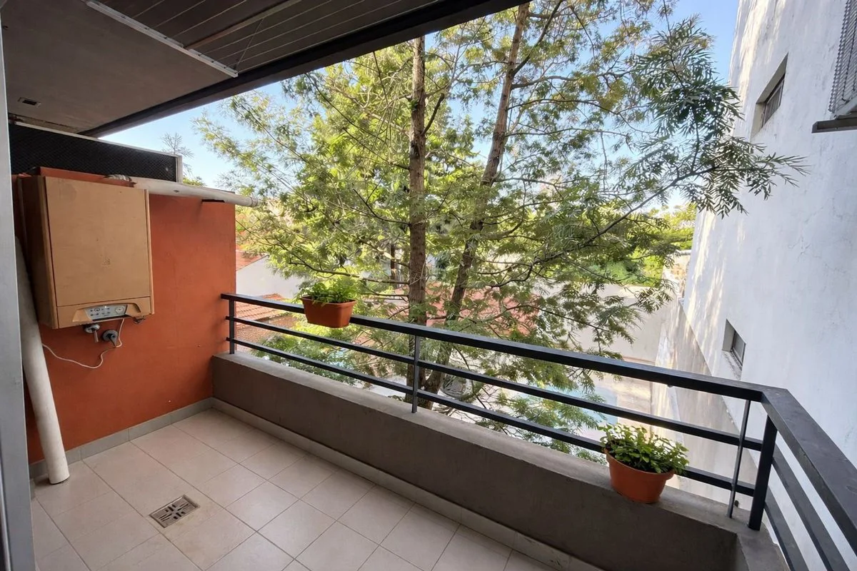 ALQUILER MONOAMBIENTE EN COGHLAN CON BALCON foto 4