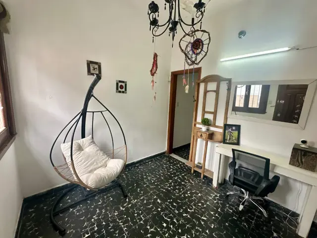 Casa 5AMB c/pileta climatizada, cochera y patio