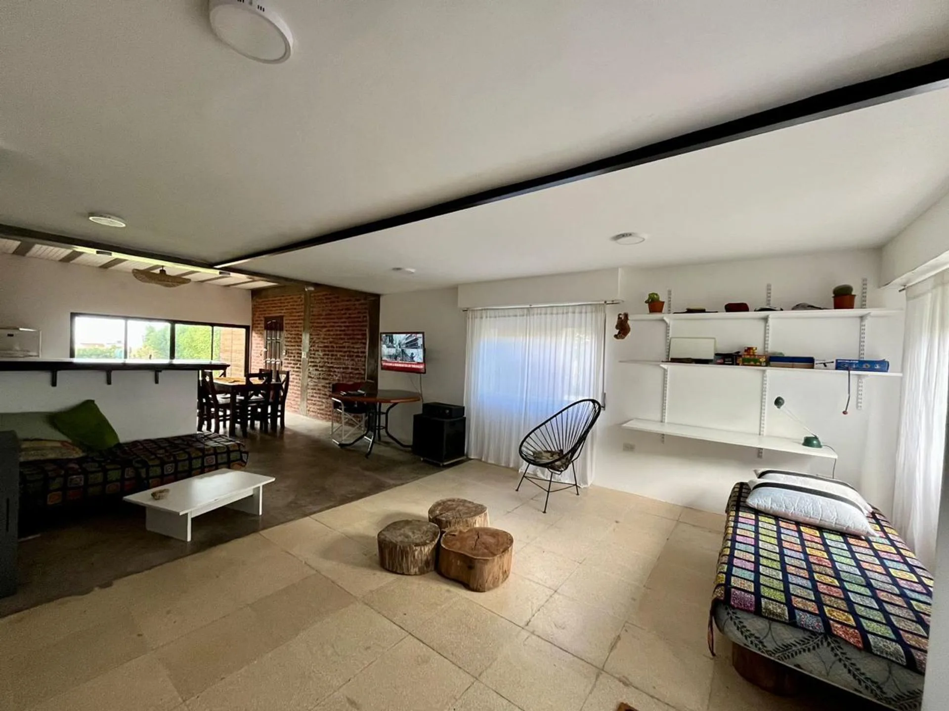 VENTA CASA 3 AMB + DEPTO 2 AMB CHAPADMALAL foto 3