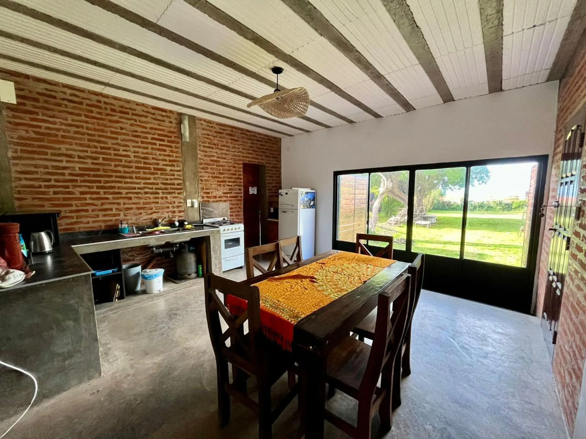 VENTA CASA 3 AMB + DEPTO 2 AMB CHAPADMALAL foto 4