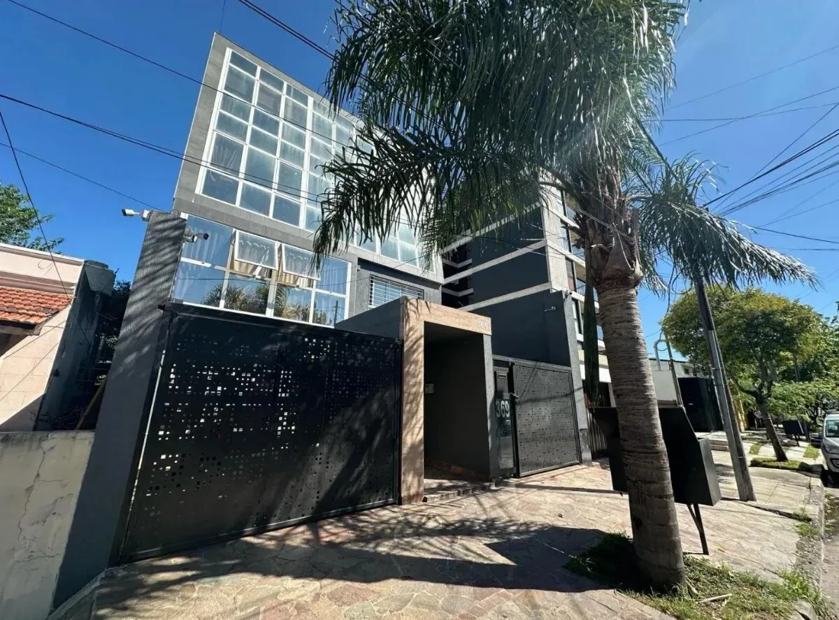 MONOAMBIENTE APTO CRÉDITO CON PATIO EN MORÓN SUR foto 3