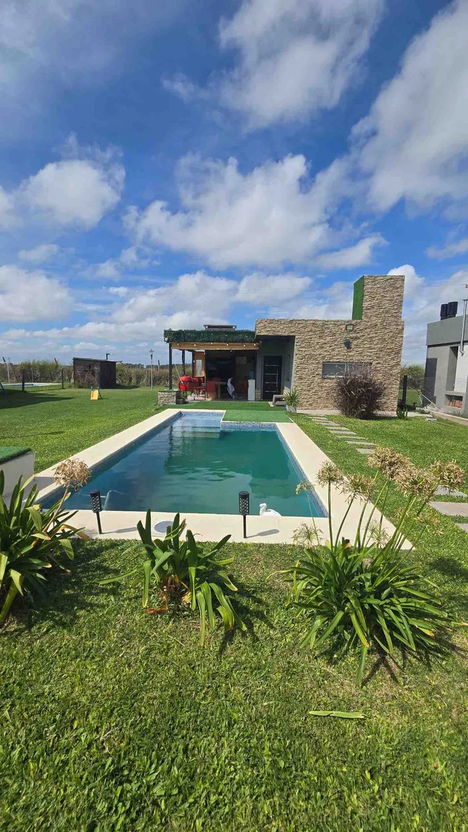 CASA EN VENTA 2 DORMITORIOS-BRISANOVA - P. ESTHER foto 3