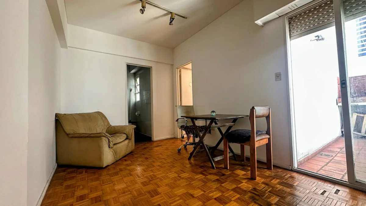 VENTA 2 AMBIENTES CON BALCON CABALLITO foto 2