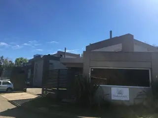 EXCELENTE 2 AMBIENTES EN VENTA. CONDOMINIO HARMONY. PILAR foto 1