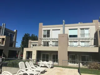 EXCELENTE 2 AMBIENTES EN VENTA. CONDOMINIO HARMONY. PILAR foto 4