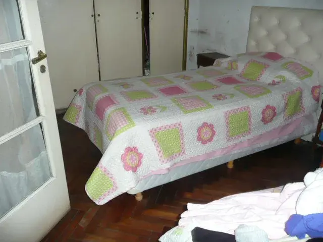 5amb Casa Loet 8,66x48mts garaje, patio cubierto, patio descubierto, jardin al fondo con parque y quincho, 3 baños, terraza